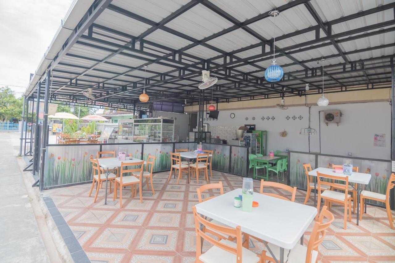 Reddoorz Near Sepinggan Airport Balikpapan 2 Hotel Exterior photo